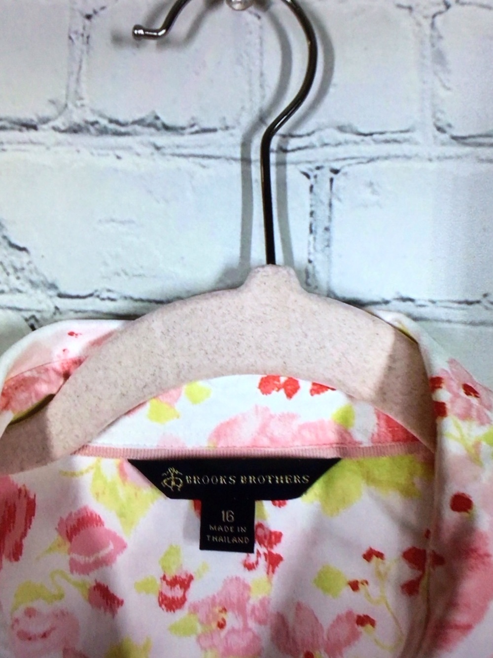 Brooks Brothers White Pink Floral Button-Up Blouse - Picture 3 of 7
